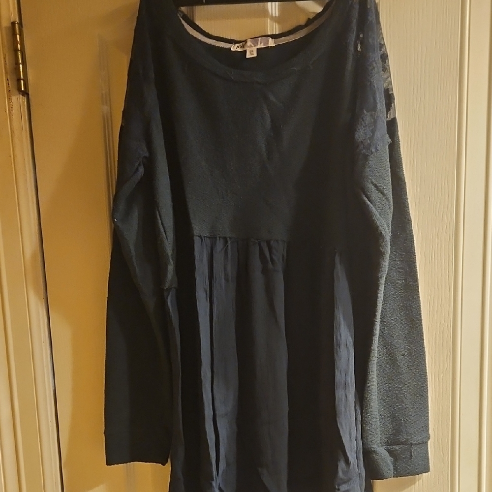 Dark Green Long Sleeve Top